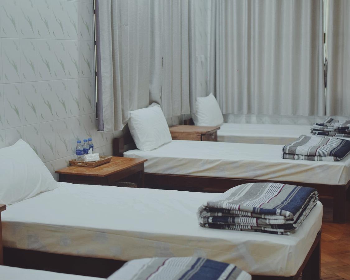 Celia Hostel Mandalay Eksteriør billede