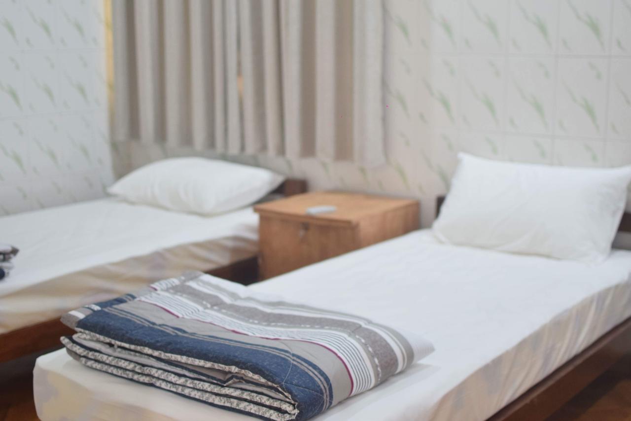 Celia Hostel Mandalay Eksteriør billede