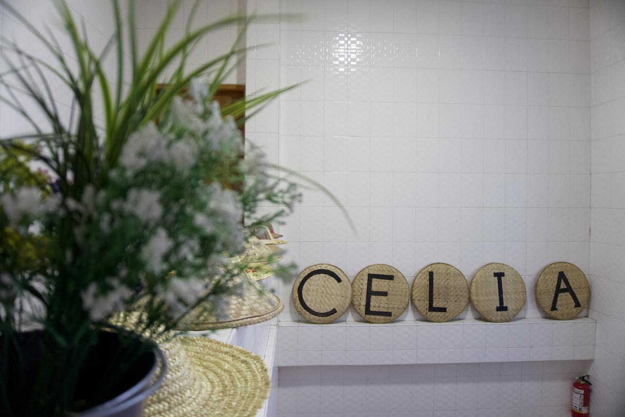 Celia Hostel Mandalay Eksteriør billede