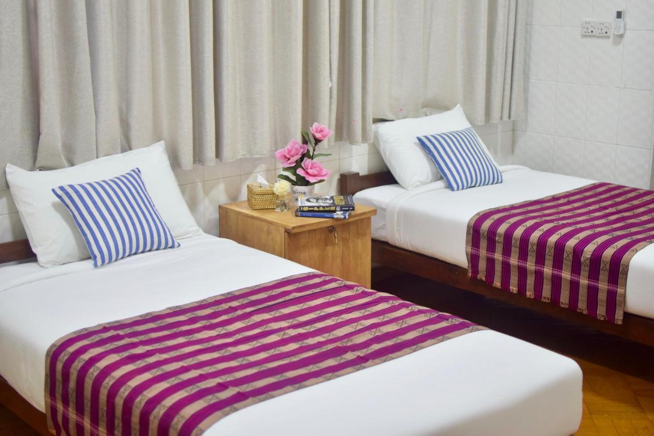 Celia Hostel Mandalay Eksteriør billede