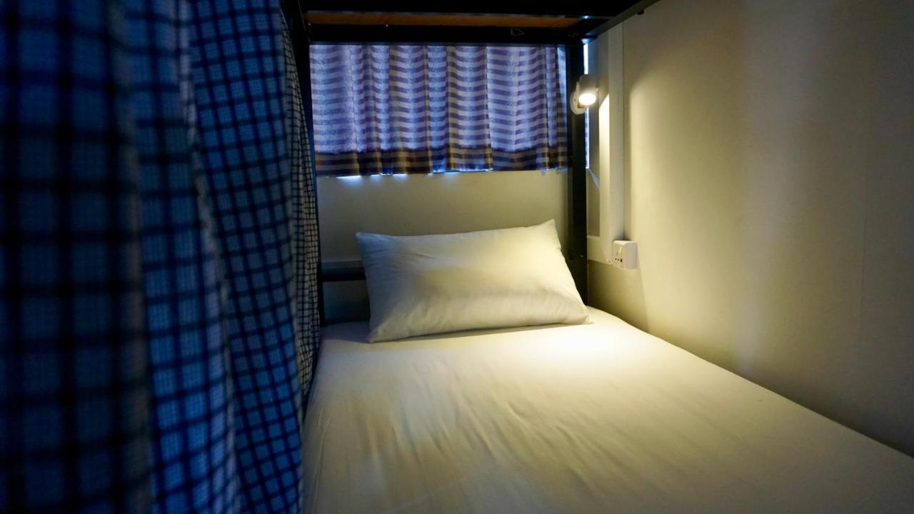 Celia Hostel Mandalay Eksteriør billede