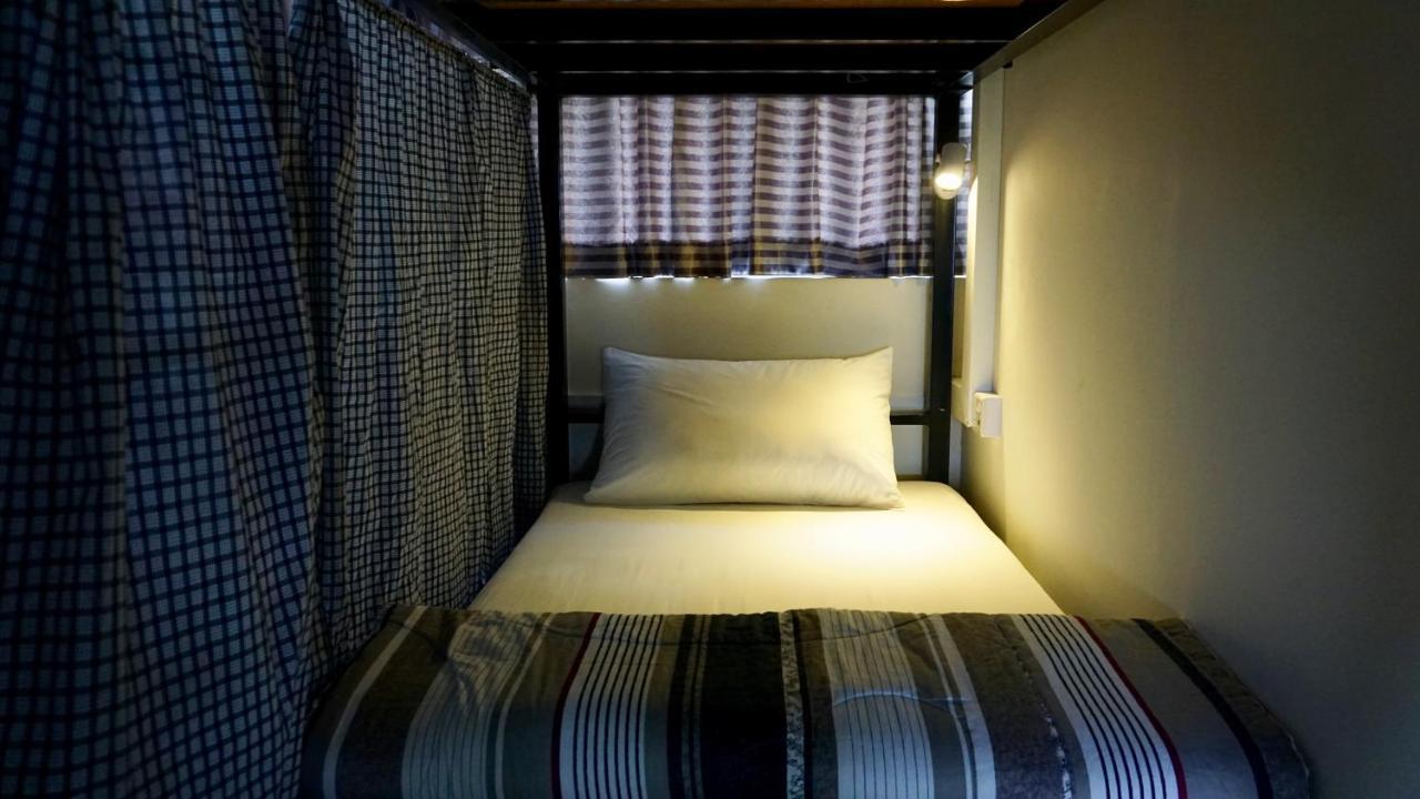 Celia Hostel Mandalay Eksteriør billede