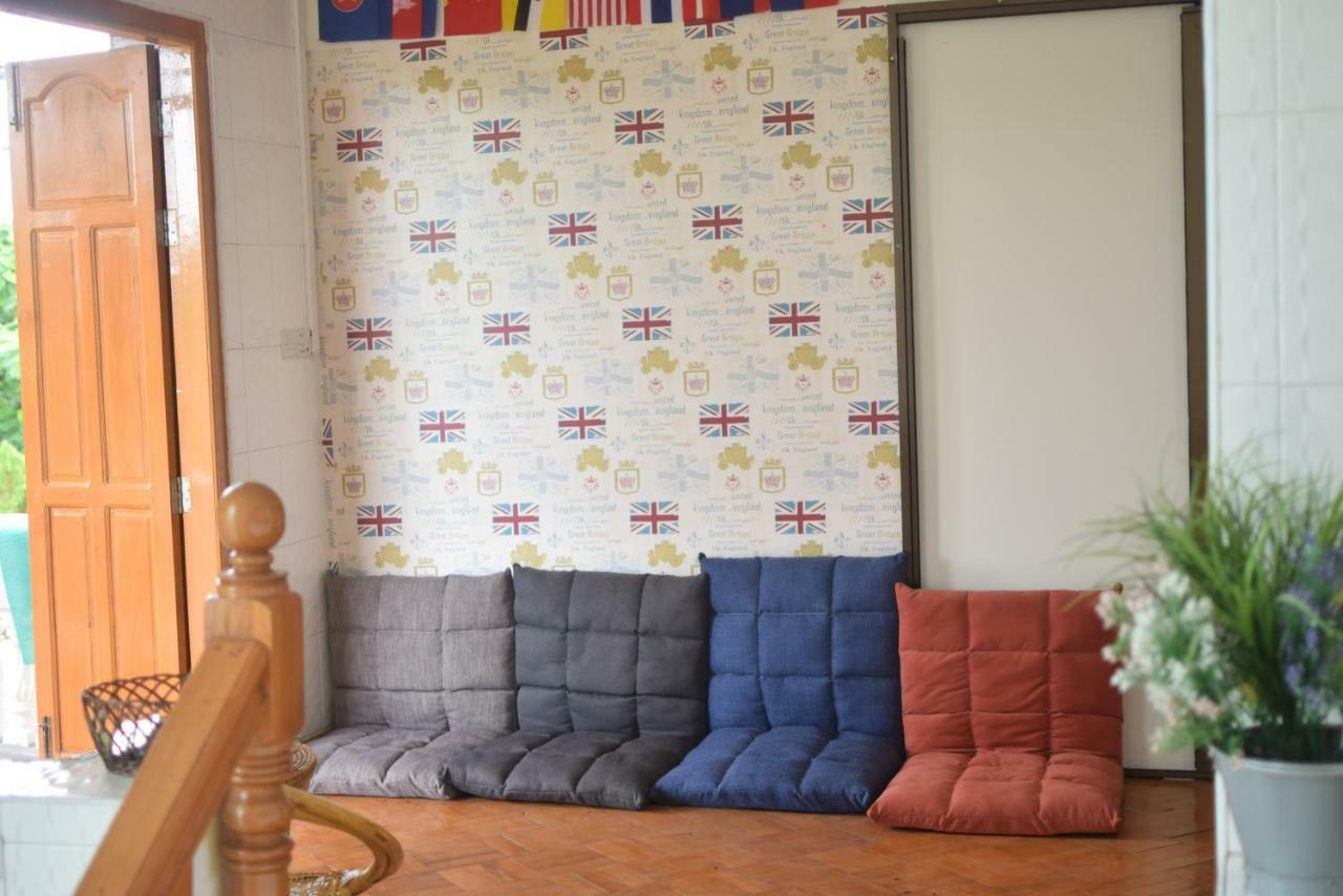 Celia Hostel Mandalay Eksteriør billede