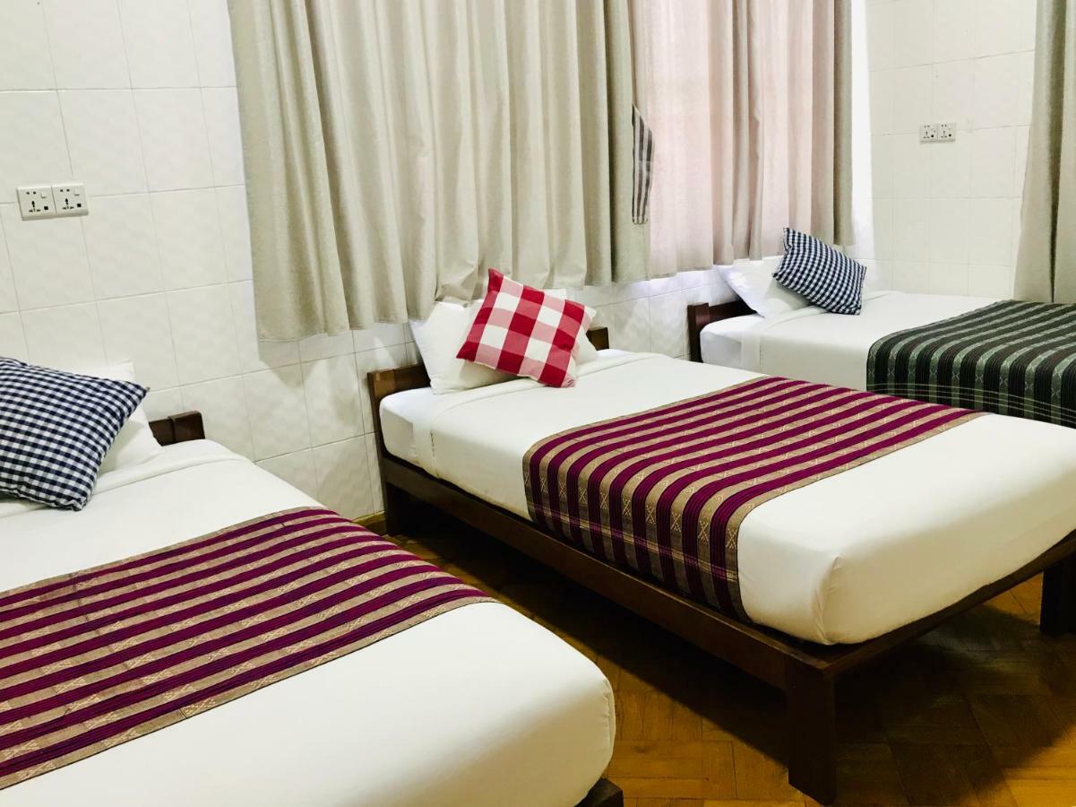 Celia Hostel Mandalay Eksteriør billede