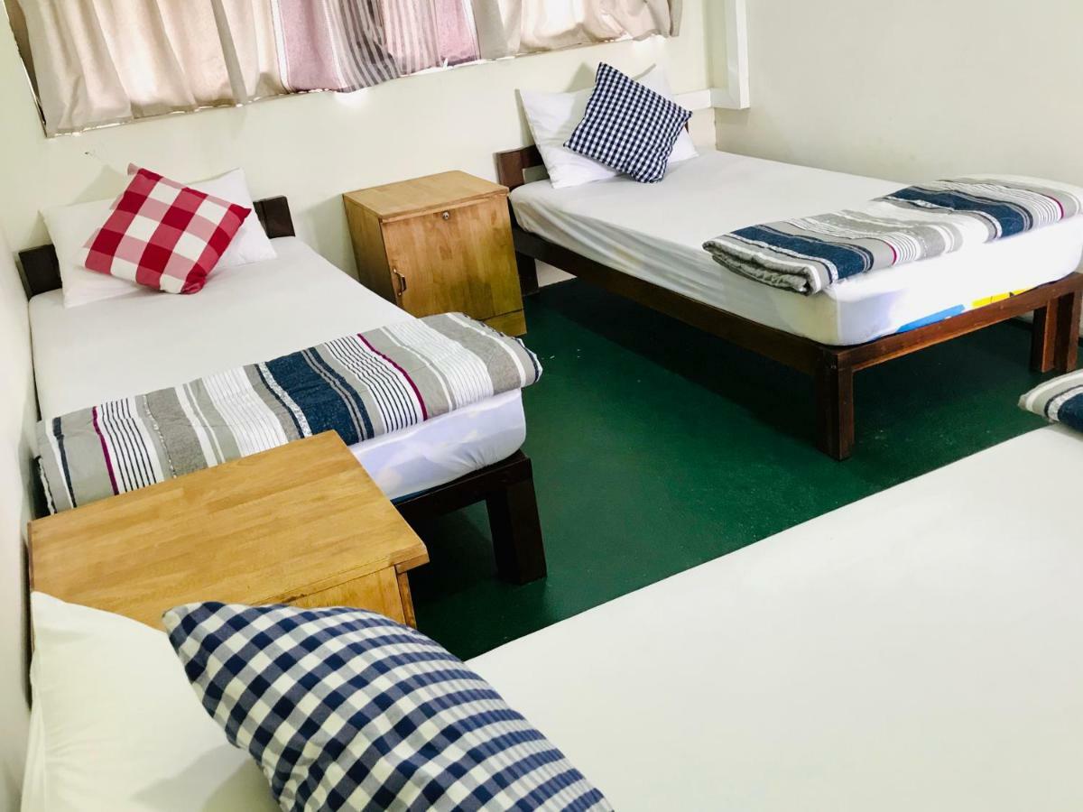 Celia Hostel Mandalay Eksteriør billede
