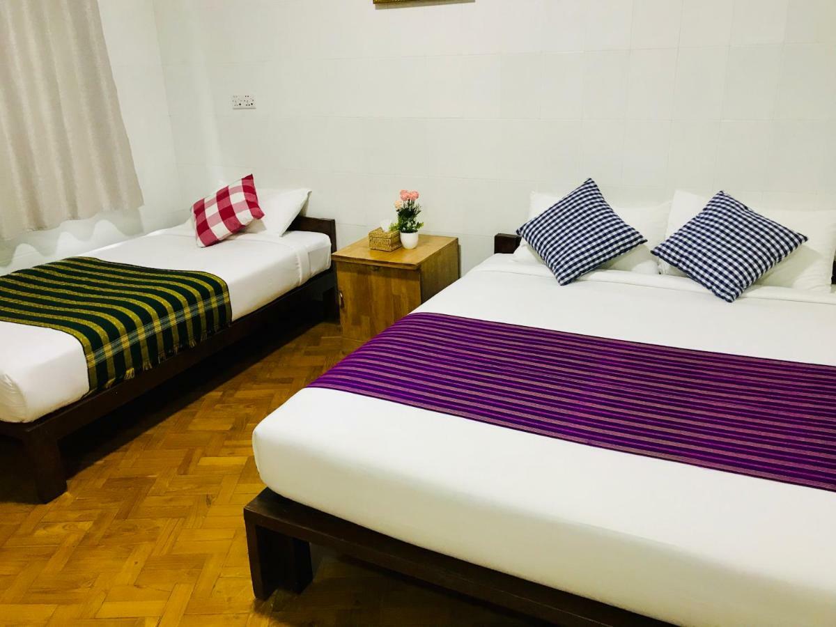 Celia Hostel Mandalay Eksteriør billede